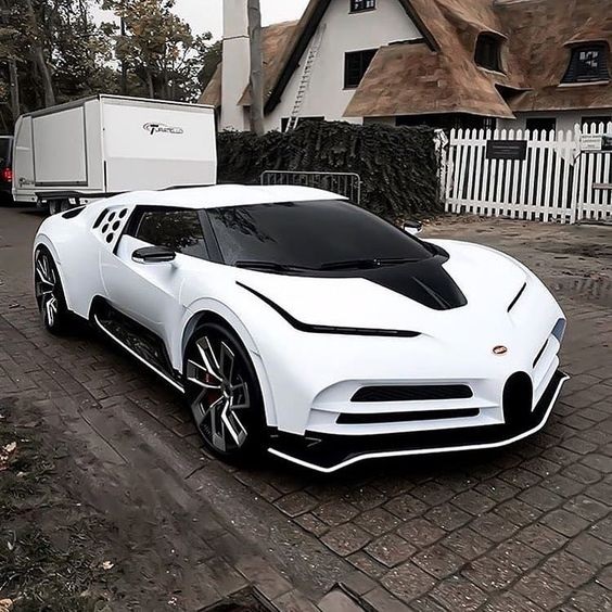 Bugatti Centodieci 5